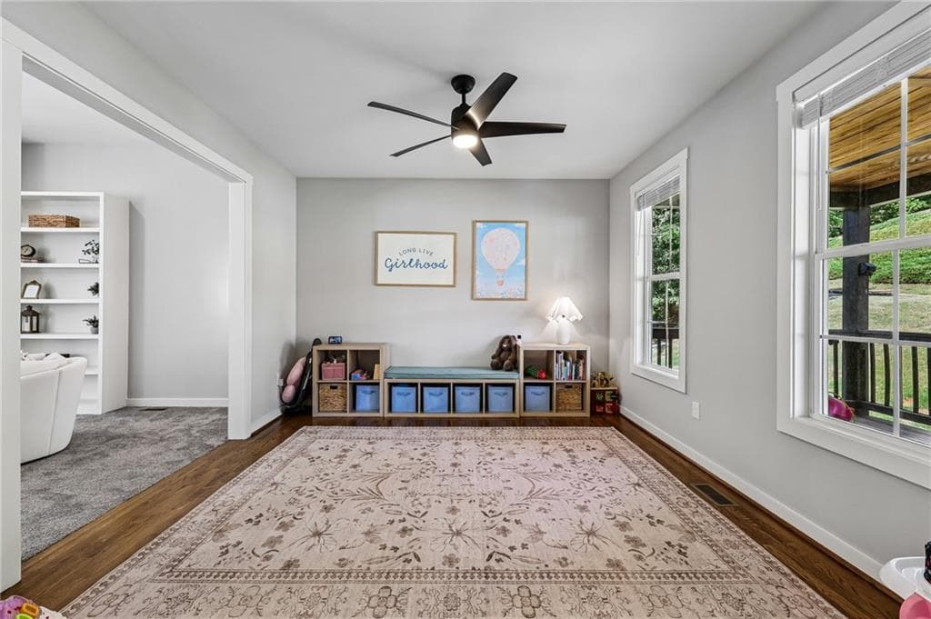 6 bedroom, 5 bathroom, 5,000 sq ft single family residence under contract at 4214 Quail Creek Drive, Flowery Branch, GA 30542 — photo 5
