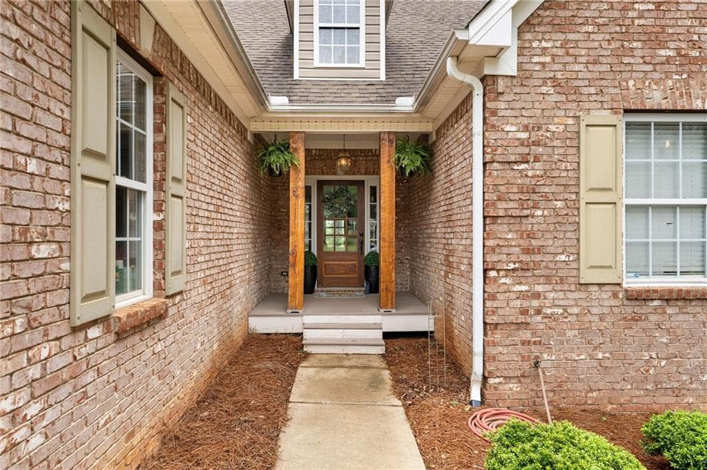 4 bedroom, 3 bathroom, 2,312 sq ft single family residence for sale at 12 Grapevine Way, Cartersville, GA 30121 — photo 4