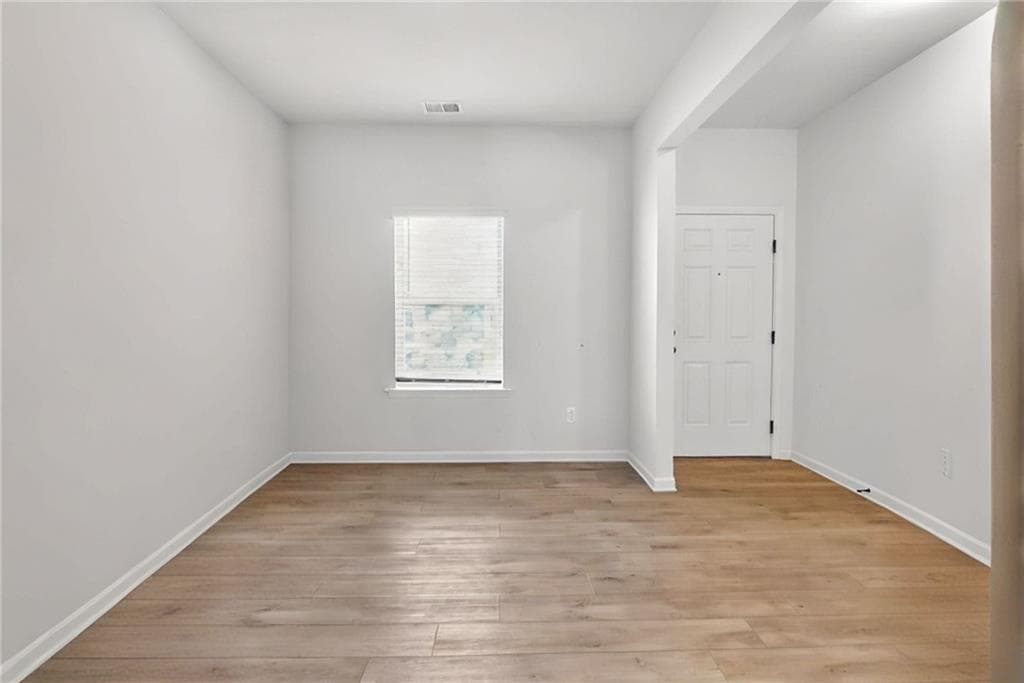 4 bedroom, 3 bathroom, 2,668 sq ft single family residence for sale at 229 Sycamore Drive, Calhoun, GA 30701 — photo 7