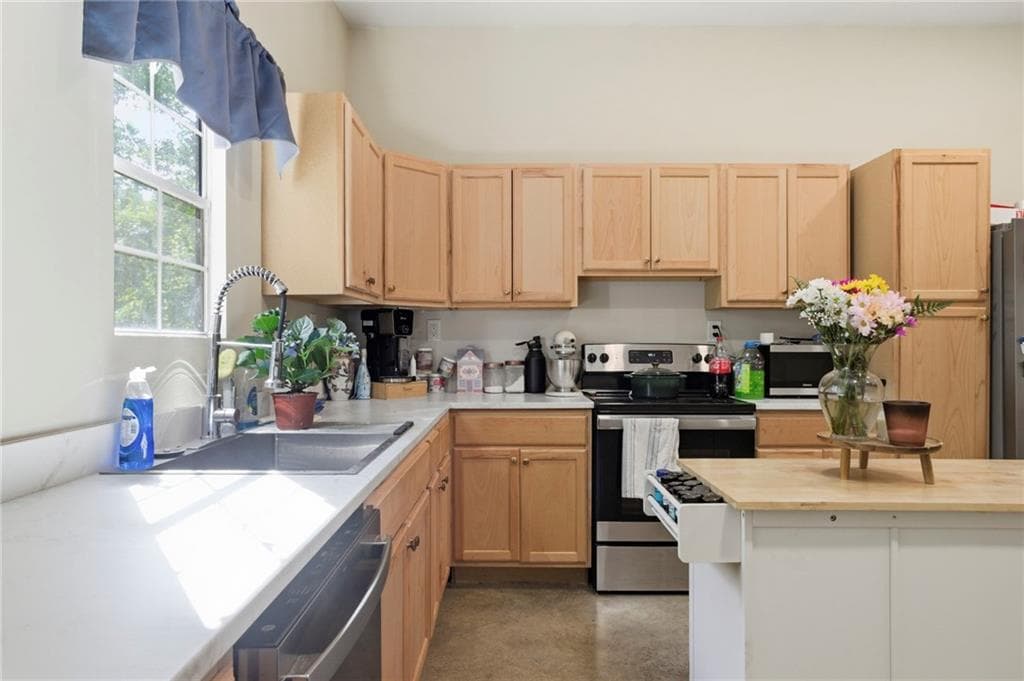 1 bathroom other for sale at 410 Pine Hill Road, Rydal, GA 30171 — photo 5