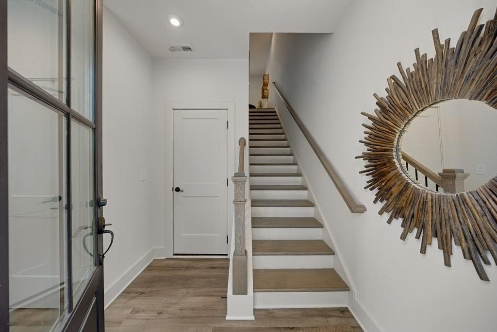 2 bedroom, 3 bathroom, 1,350 sq ft townhouse for sale at 4433 Buckley Way, Atlanta, GA 30342 — photo 6
