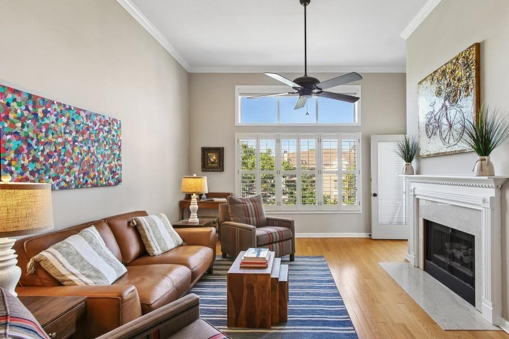 1 bedroom, 1 bathroom, 820 sq ft condominium for sale at 2512 River Green Drive, Atlanta, GA 30327 — photo 2