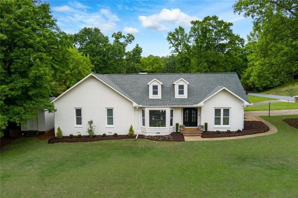 5 bedroom, 3 bathroom, 3,075 sq ft single family residence sold at 945 Hidden Hollow Drive, Marietta, GA 30068