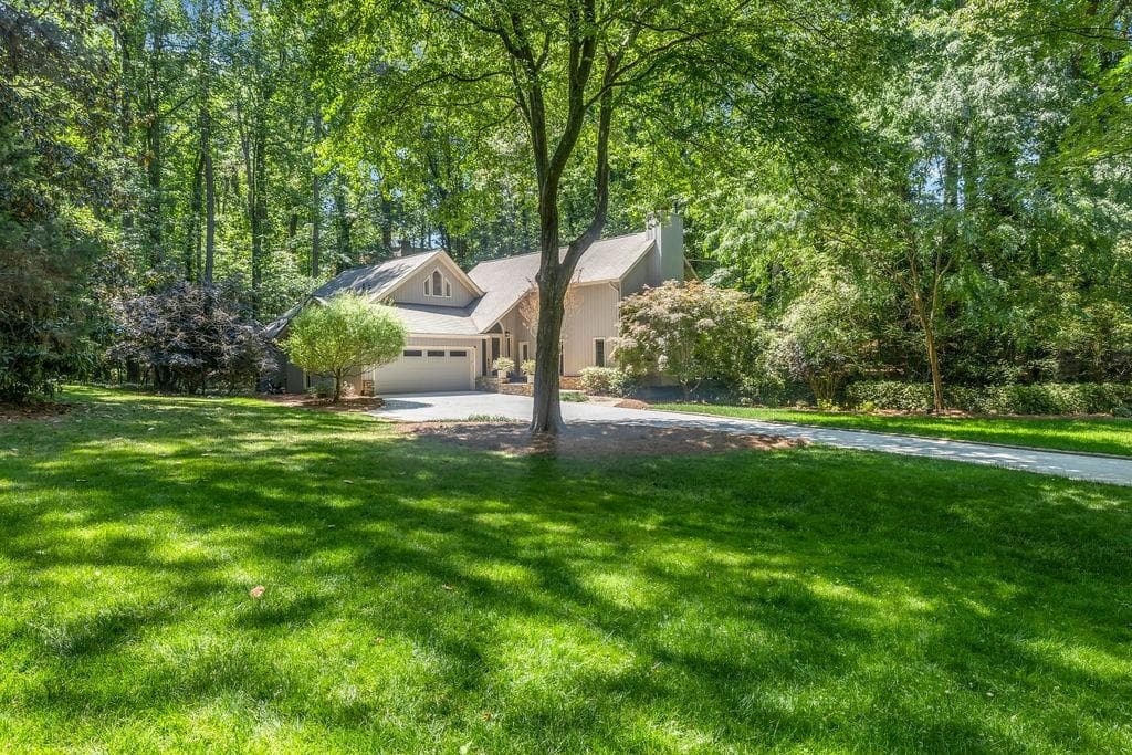 1061 Winding Branch Circle, Dunwoody, GA 30338 — most recent listing photo