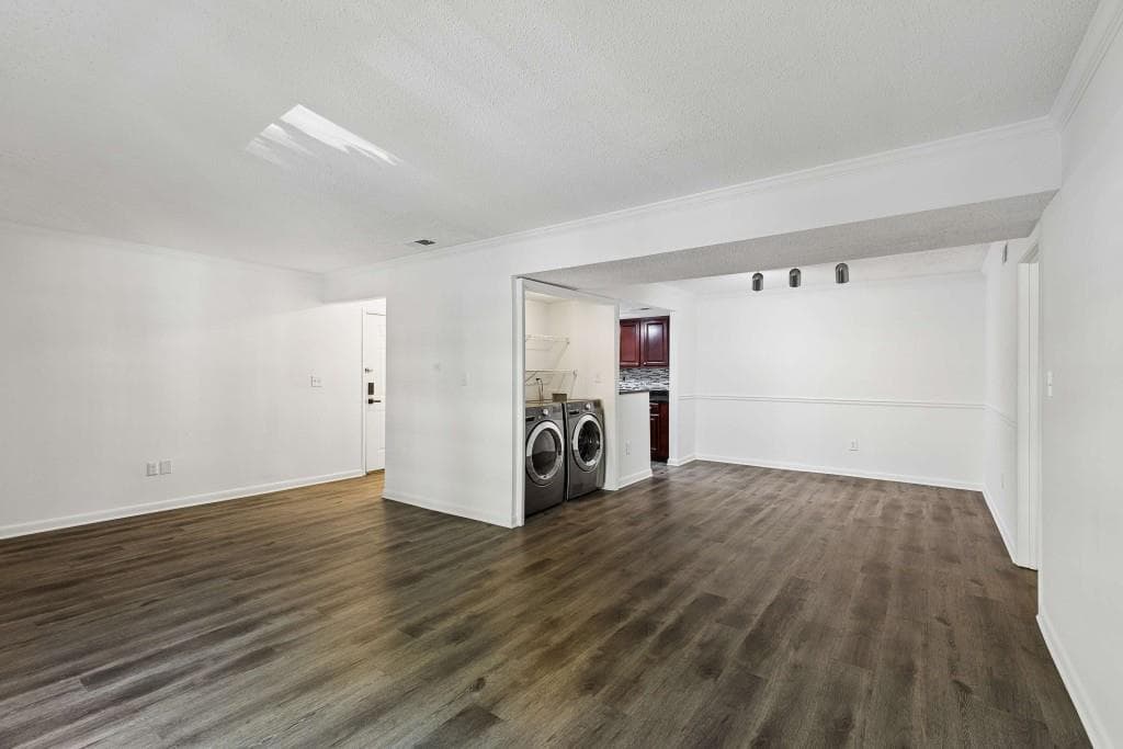 2 bedroom, 2 bathroom, 1,040 sq ft condominium for sale at 6900 Roswell Road Q6, Atlanta, GA 30328 — photo 9