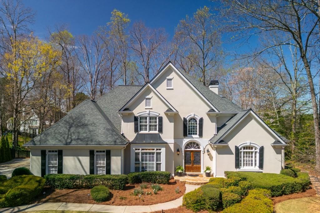 5 bedroom, 6 bathroom, 5,814 sq ft single family residence sold at 465 Abbeywood Drive, Roswell, GA 30075