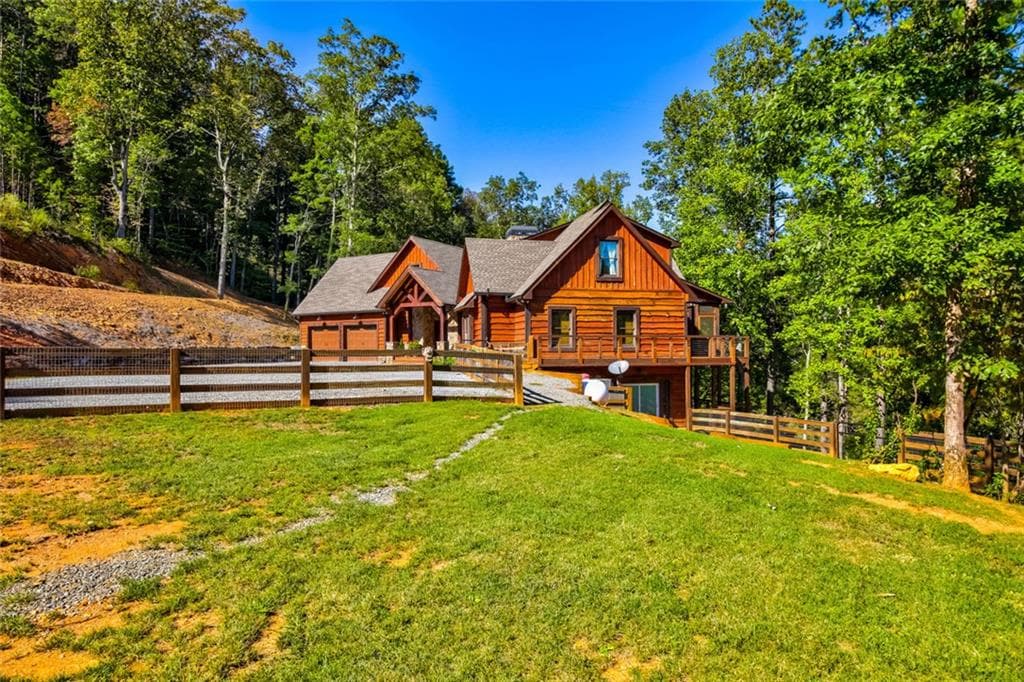 4 bedroom, 5 bathroom single family residence for rent at 380 Biguns Boulevard, Talking Rock, GA 30175 for $5,500 a month — photo 4