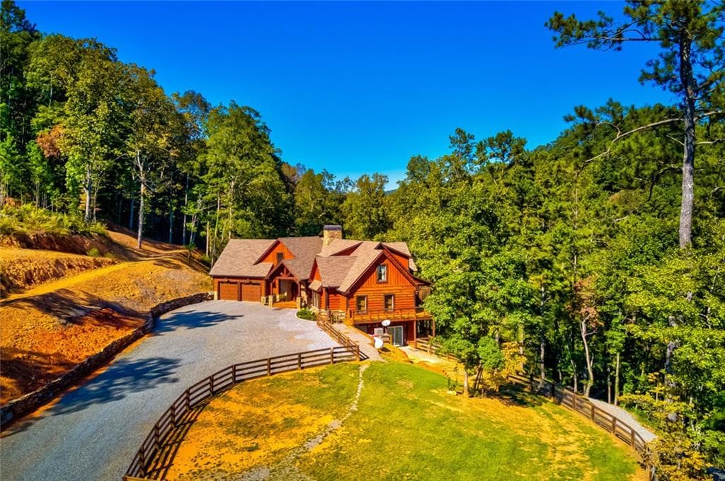 4 bedroom, 5 bathroom single family residence for rent at 380 Biguns Boulevard, Talking Rock, GA 30175 for $5,500 a month — photo 7