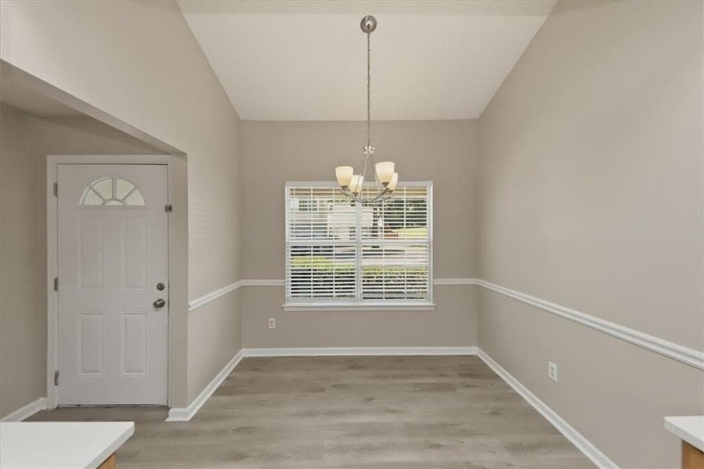 4 bedroom, 3 bathroom, 1,716 sq ft single family residence under contract at 3687 Gray Birch Drive, Decatur, GA 30034 — photo 5