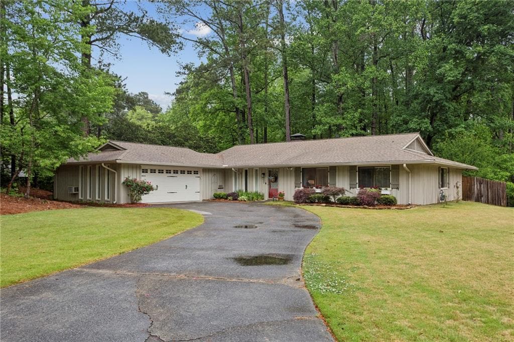 365 Briarwood Court, Marietta, GA 30068 — most recent listing photo