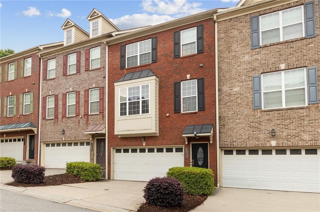 3 bedroom, 4 bathroom, 2,258 sq ft townhouse for sale at 404 Williamson Street 10, Marietta, GA 30060