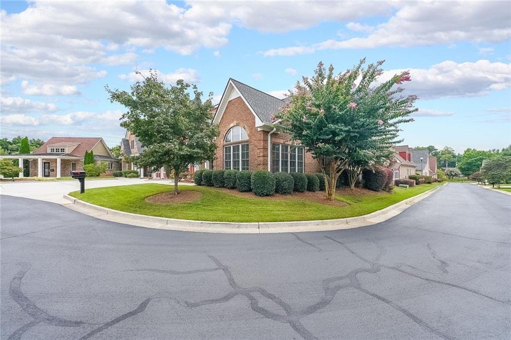 4 bedroom, 4 bathroom, 3,325 sq ft condominium for sale at 2314 Sandy Oaks Drive, Marietta, GA 30066 — photo 4