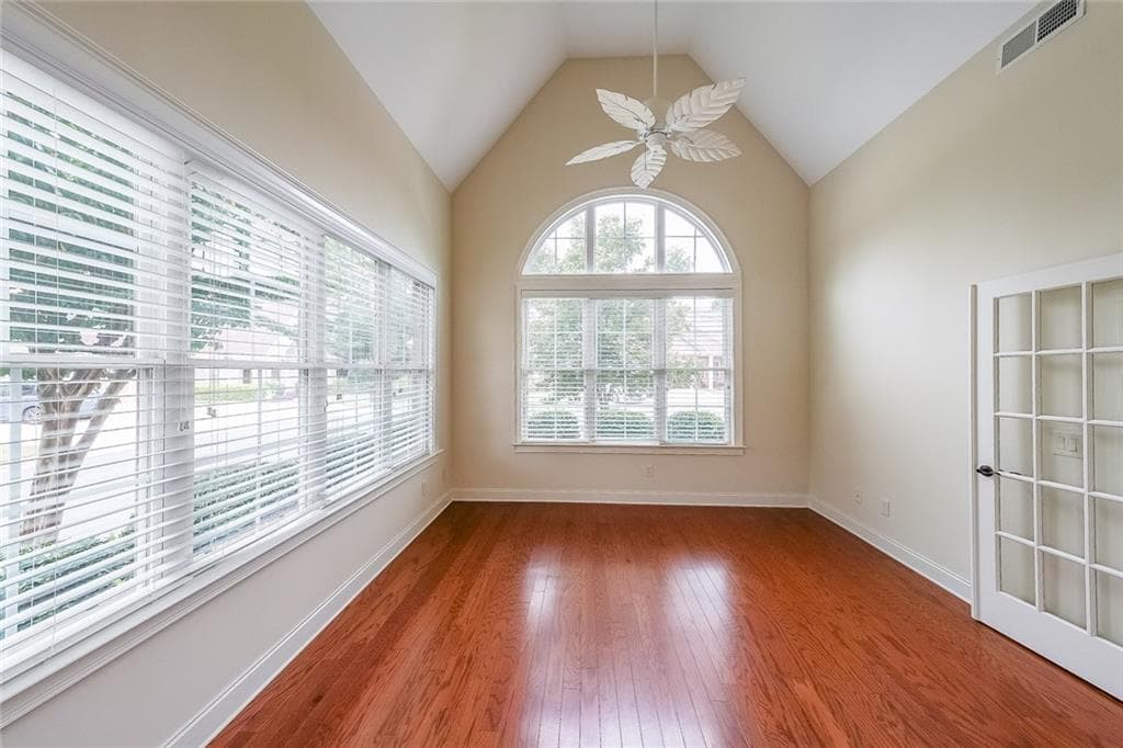 4 bedroom, 4 bathroom, 3,325 sq ft condominium for sale at 2314 Sandy Oaks Drive, Marietta, GA 30066 — photo 8
