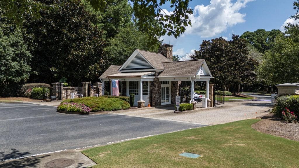 single family residence under contract at 1005 Overlook Terrace lot 53, Ball Ground, GA 30107 — photo 10