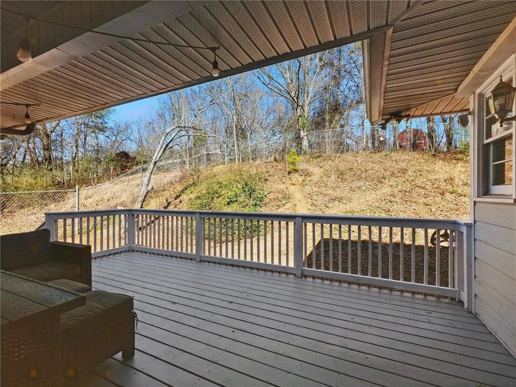 3 bedroom, 2 bathroom, 1,555 sq ft single family residence for sale at 2093 Beverly Road, Gainesville, GA 30501 — photo 3