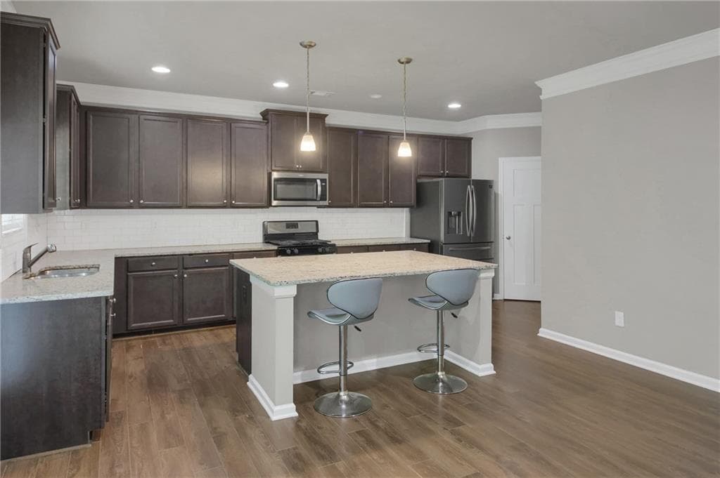 5 bedroom, 3 bathroom, 2,749 sq ft single family residence for sale at 2004 Brittlebank Lane, Lawrenceville, GA 30043 — photo 5