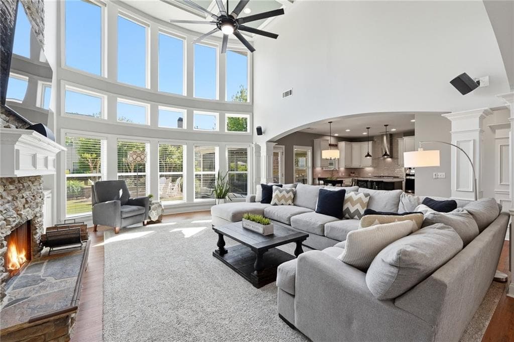 5 bedroom, 3 bathroom, 3,435 sq ft single family residence under contract at 804 Turnstone Drive, Woodstock, GA 30188 — photo 3