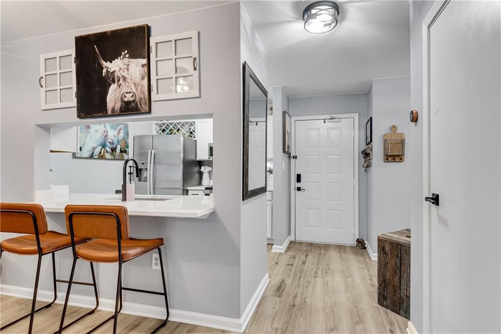 1 bedroom, 1 bathroom, 696 sq ft condominium for sale at 3655 Habersham Road B148, Atlanta, GA 30305 — photo 5