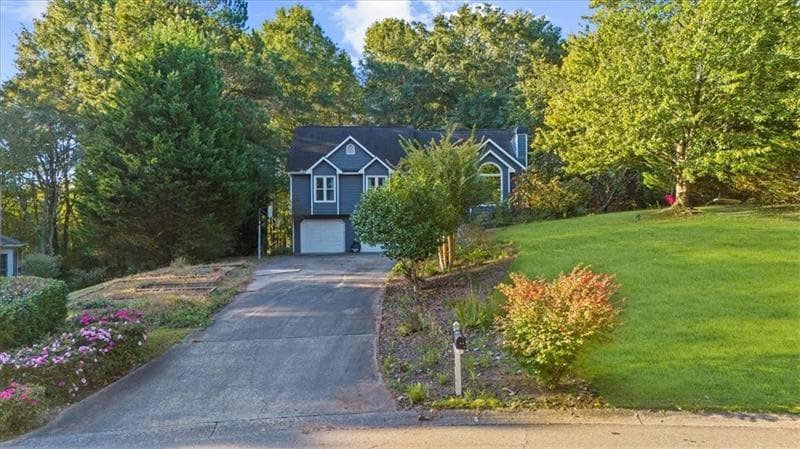 4 bedroom, 2 bathroom, 2,307 sq ft single family residence sold at 5105 Bayberry Court, Cumming, GA 30040