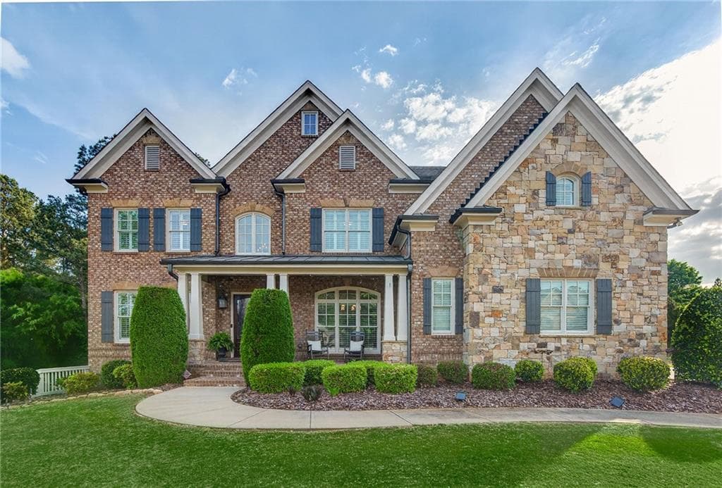 6 bedroom, 7 bathroom, 8,293 sq ft single family residence sold at 16555 Quayside Drive, Milton, GA 30004