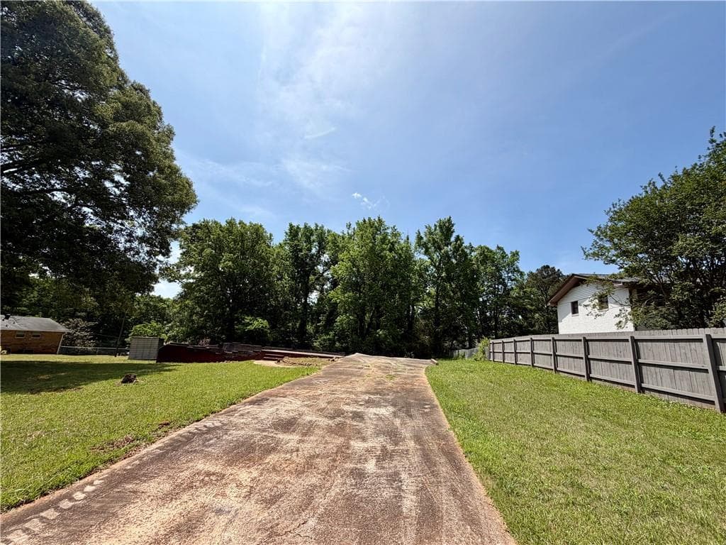 single family residence sold at 6674 Birch Road, Winston, GA 30187