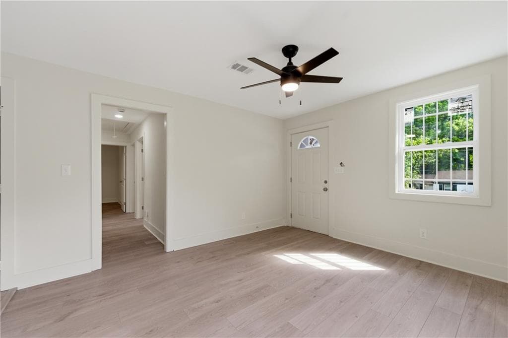 duplex under contract at 1715 Lisbon Drive, Atlanta, GA 30310 — photo 5