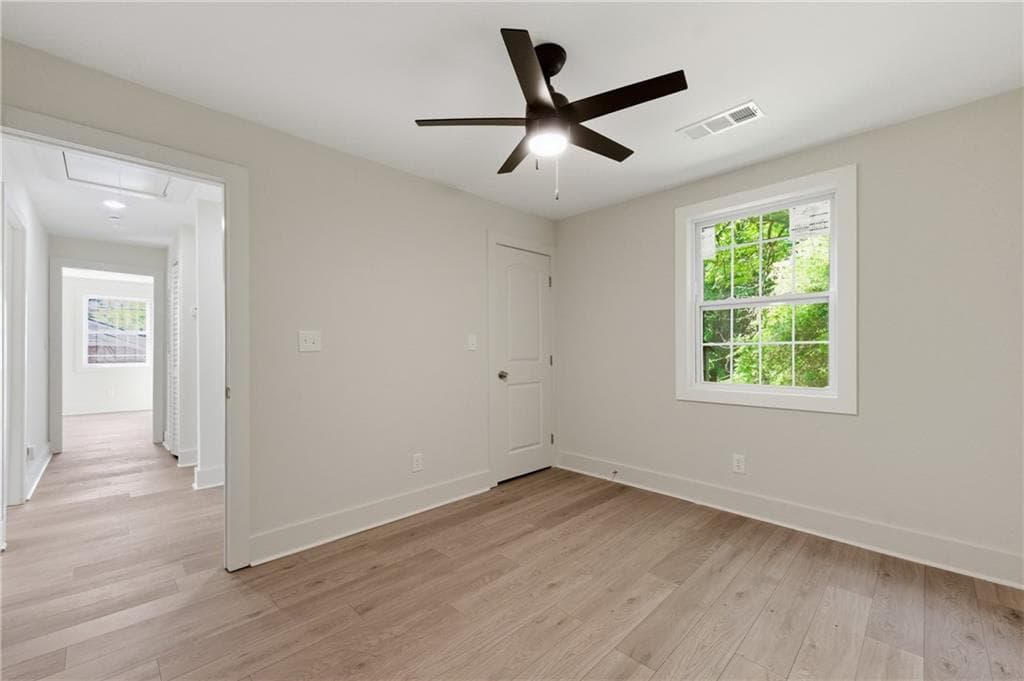 duplex under contract at 1715 Lisbon Drive, Atlanta, GA 30310 — photo 7