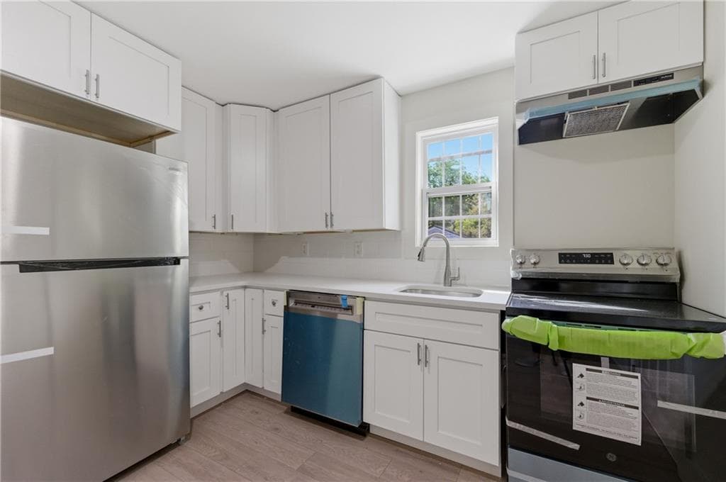 duplex under contract at 1715 Lisbon Drive, Atlanta, GA 30310 — photo 10