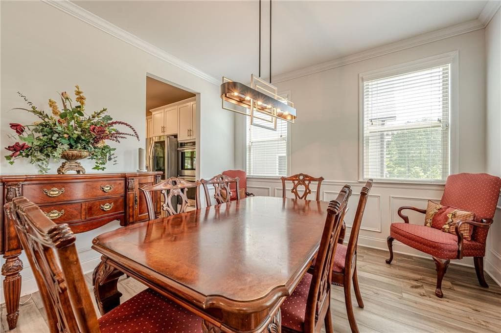 5 bedroom, 4 bathroom, 3,392 sq ft single family residence under contract at 7590 Ansley View Lane, Cumming, GA 30028 — photo 5