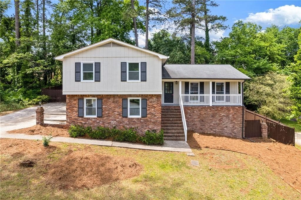 942 Hearthstone Drive, Stone Mountain, GA 30083 — most recent listing photo