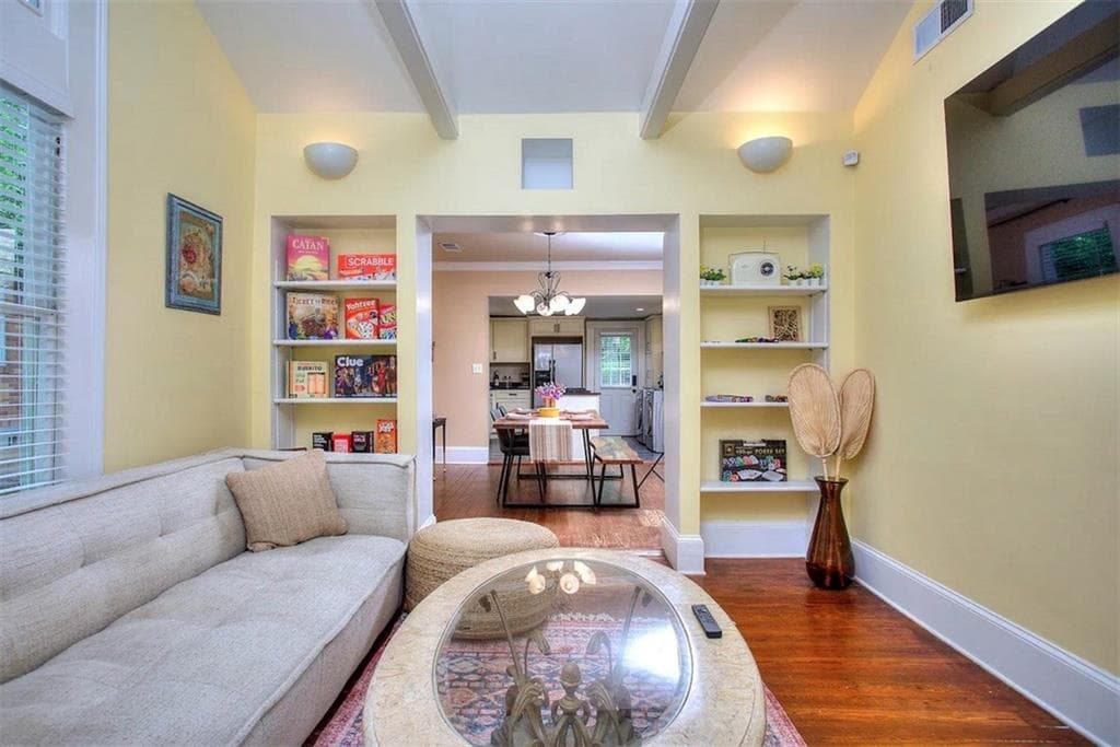 2 bedroom, 1 bathroom, 989 sq ft single family residence for rent at 1611 Tallulah Street, Atlanta, GA 30318 for $2,500 a month — photo 4