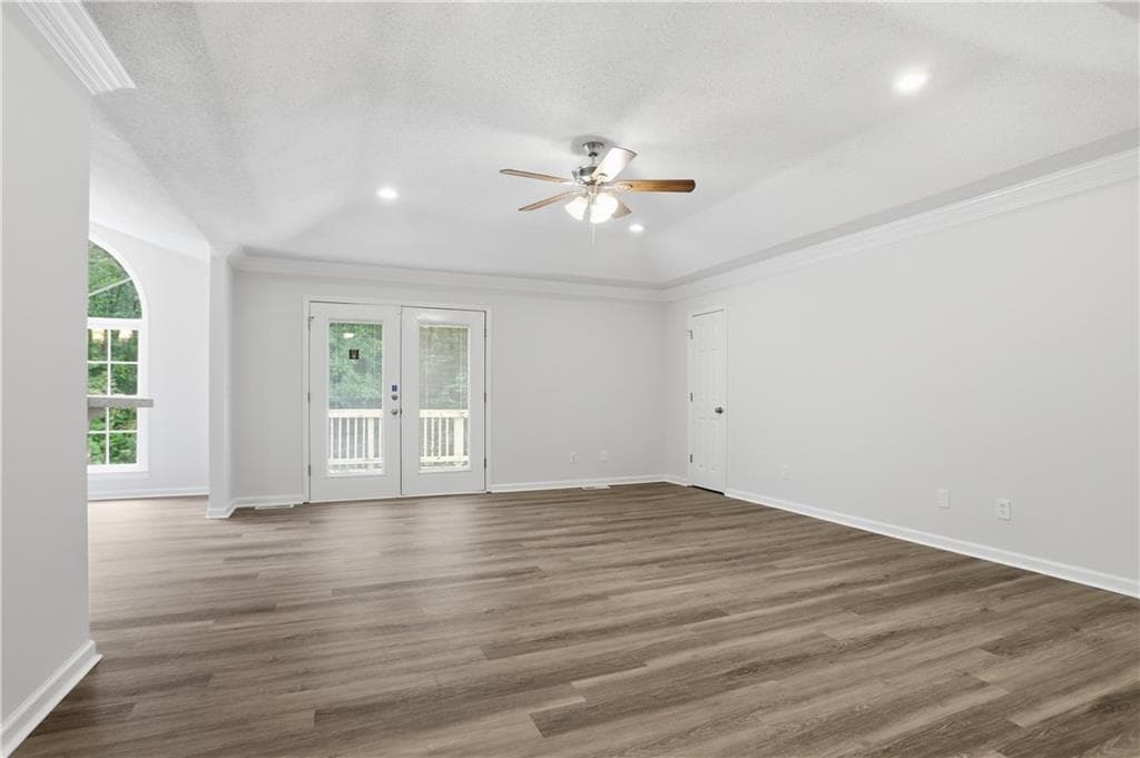 3 bedroom, 2 bathroom, 1,935 sq ft single family residence for sale at 93 Charlie Smith Drive, Senoia, GA 30276 — photo 6