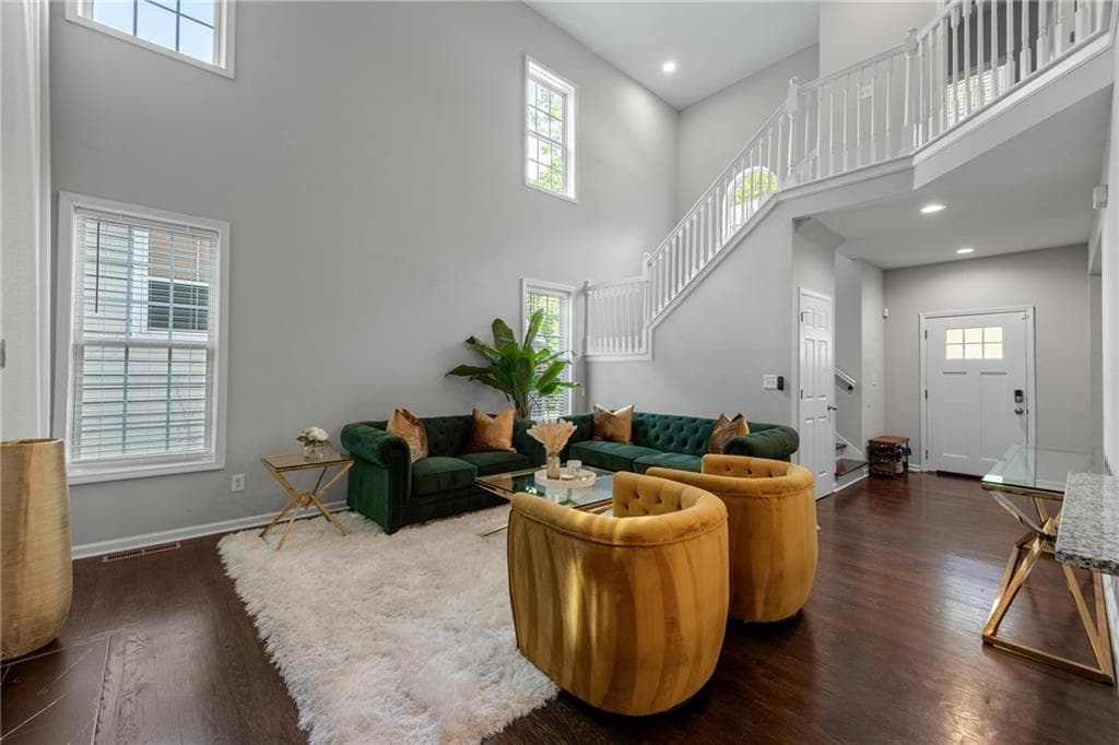 5 bedroom, 4 bathroom, 3,012 sq ft single family residence for sale at 502 Waterford Road, Atlanta, GA 30318 — photo 6