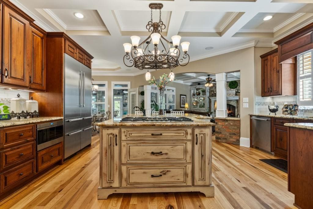 4 bedroom, 8 bathroom, 12,279 sq ft single family residence for sale at 37 Retreat Ridge, Cartersville, GA 30120 — photo 9