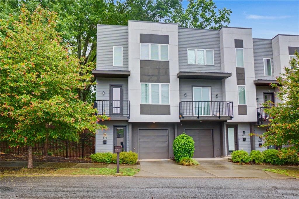 3 bedroom, 3 bathroom, 2,316 sq ft townhouse sold at 873 Cavanaugh Avenue 101, Atlanta, GA 30316