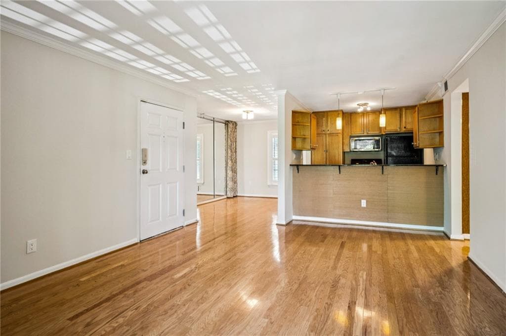 1 bedroom, 1 bathroom, 720 sq ft condominium for sale at 1445 Monroe Drive E-9, Atlanta, GA 30324 — photo 1 of 25