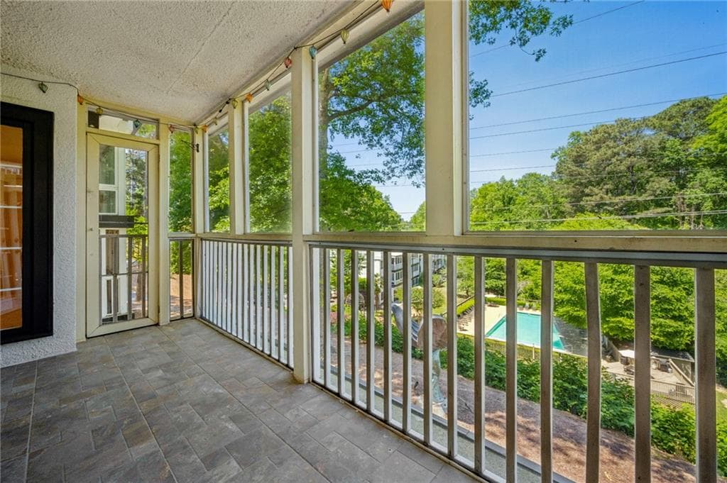 1 bedroom, 1 bathroom, 720 sq ft condominium for sale at 1445 Monroe Drive E-9, Atlanta, GA 30324 — photo 7