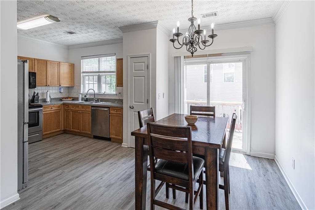 3 bedroom, 3 bathroom, 1,740 sq ft townhouse for sale at 4834 Zephyr Cove Place, Flowery Branch, GA 30542 — photo 4