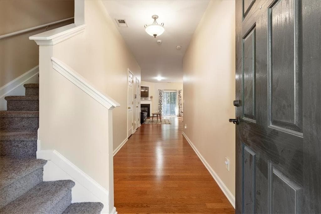 3 bedroom, 3 bathroom, 1,578 sq ft townhouse for sale at 3311 Thornbridge Drive, Powder Springs, GA 30127 — photo 3