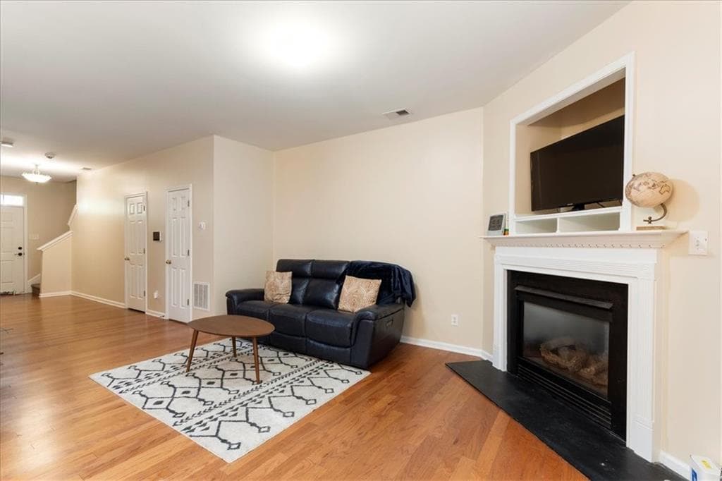 3 bedroom, 3 bathroom, 1,578 sq ft townhouse for sale at 3311 Thornbridge Drive, Powder Springs, GA 30127 — photo 8