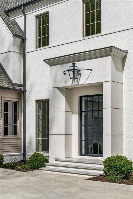 6 bedroom, 8 bathroom, 10,100 sq ft single family residence for sale at 3167 Rilman Road, Atlanta, GA 30327 — photo 2