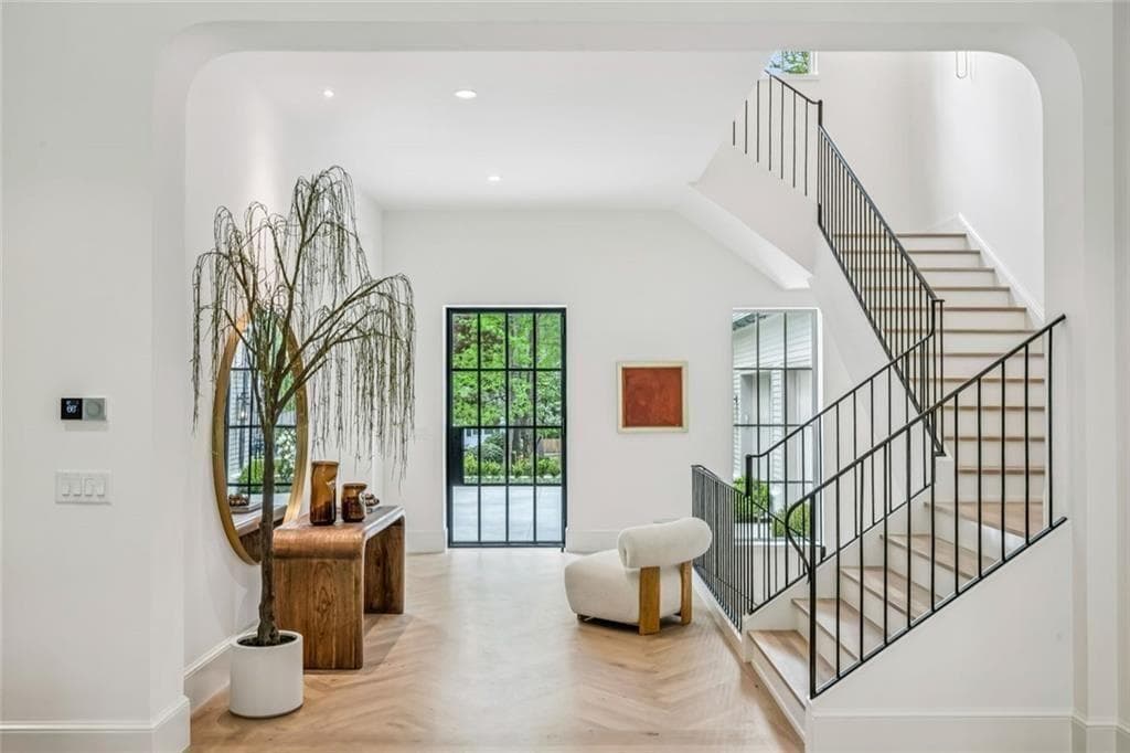 6 bedroom, 8 bathroom, 10,100 sq ft single family residence for sale at 3167 Rilman Road, Atlanta, GA 30327 — photo 3