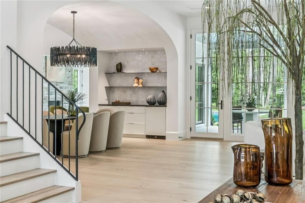 6 bedroom, 8 bathroom, 10,100 sq ft single family residence for sale at 3167 Rilman Road, Atlanta, GA 30327 — photo 4