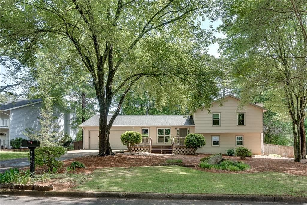 9665 Pine Thicket Way, Roswell, GA 30075 — most recent listing photo