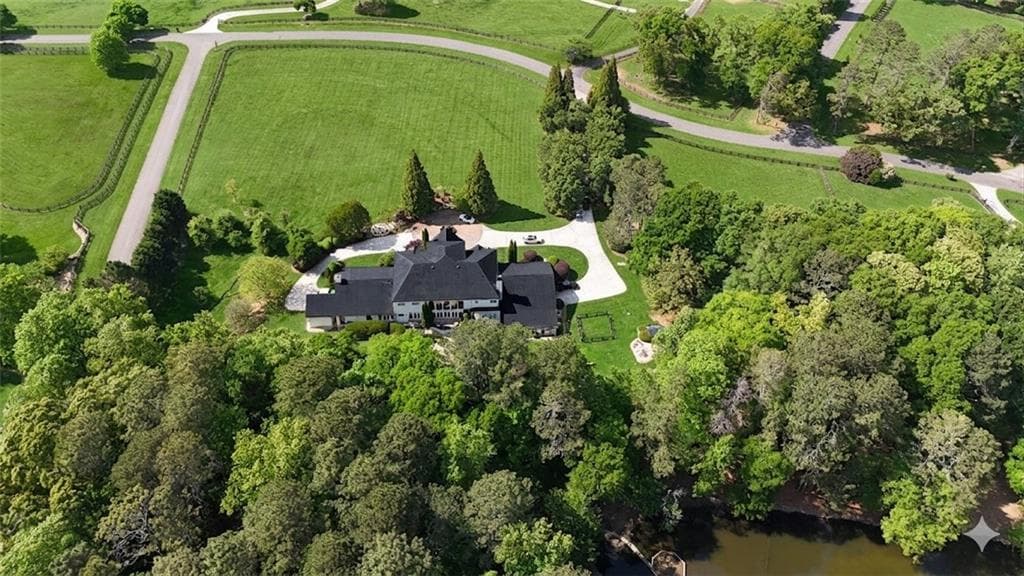 6 bedroom, 7 bathroom, 11,076 sq ft single family residence for sale at 4750 Ascot Drive, Cumming, GA 30028 — photo 6
