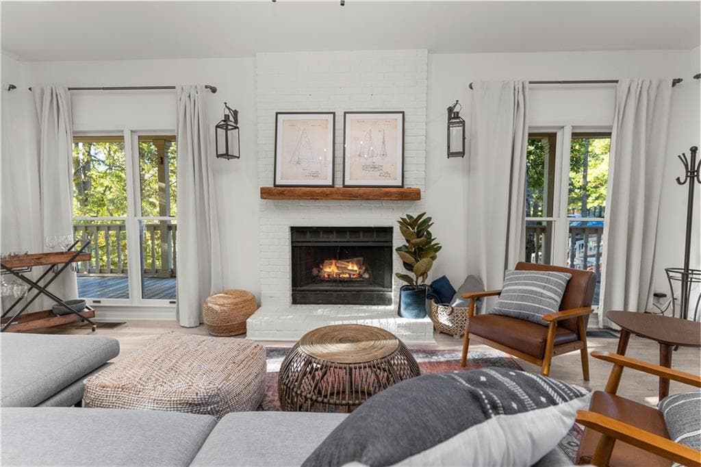 3 bedroom, 3 bathroom, 1,901 sq ft townhouse under contract at 1042 Cupp Lane, Greensboro, GA 30642 — photo 5