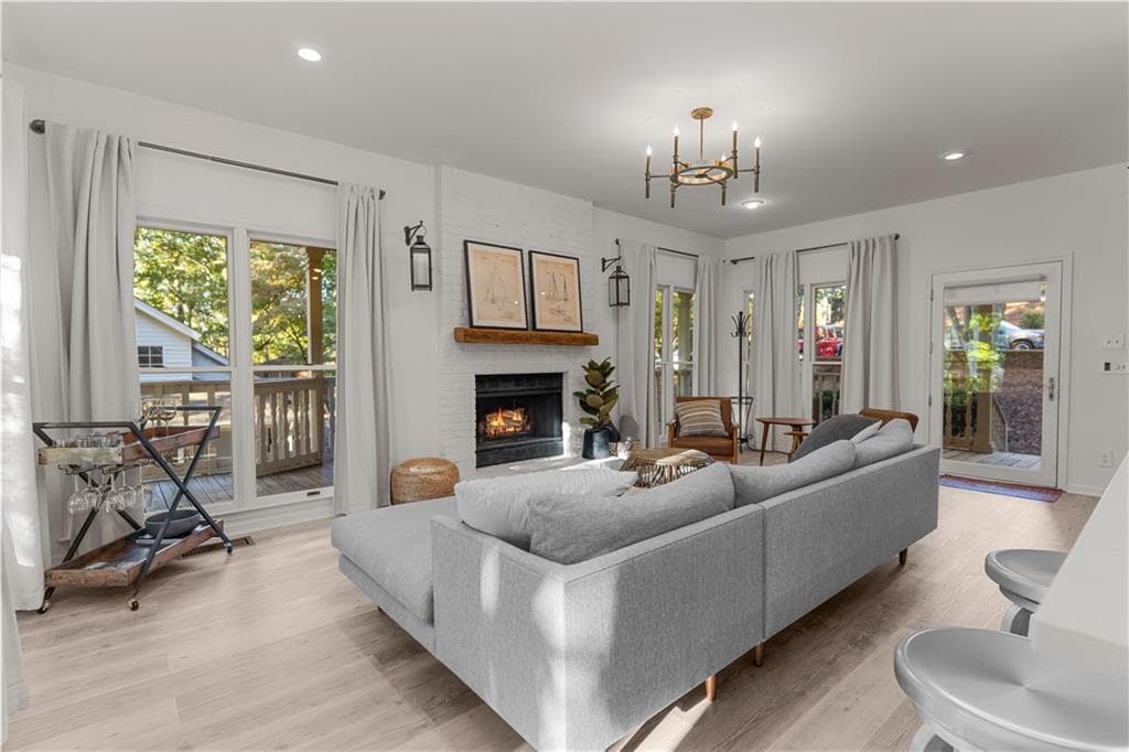 3 bedroom, 3 bathroom, 1,901 sq ft townhouse under contract at 1042 Cupp Lane, Greensboro, GA 30642 — photo 6