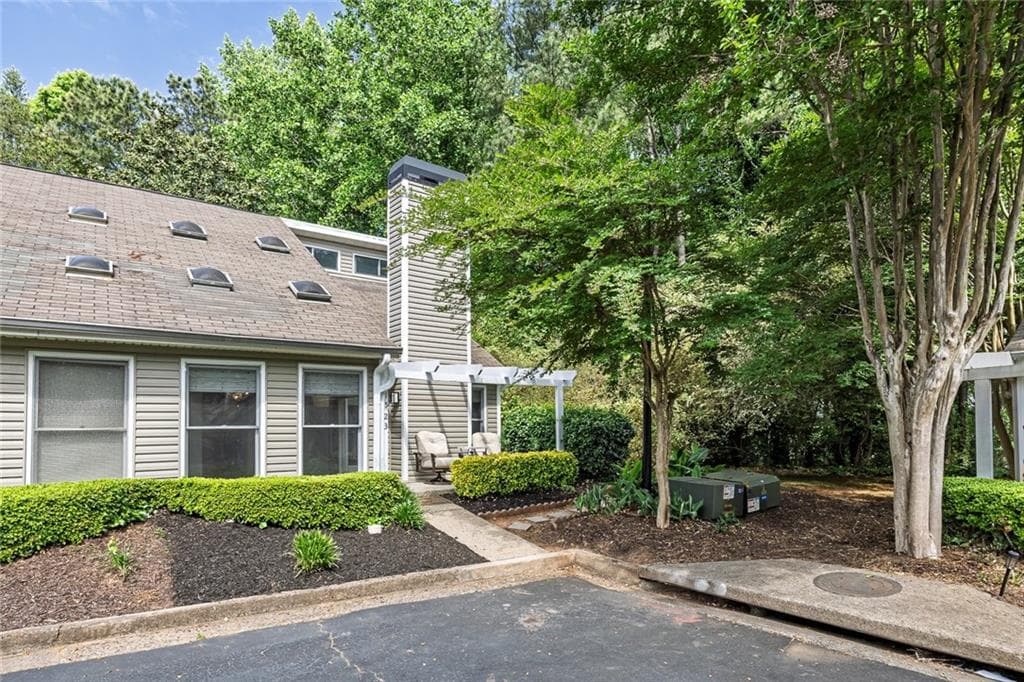 1523 Planters Ridge Lane, Alpharetta, GA 30004 — most recent listing photo