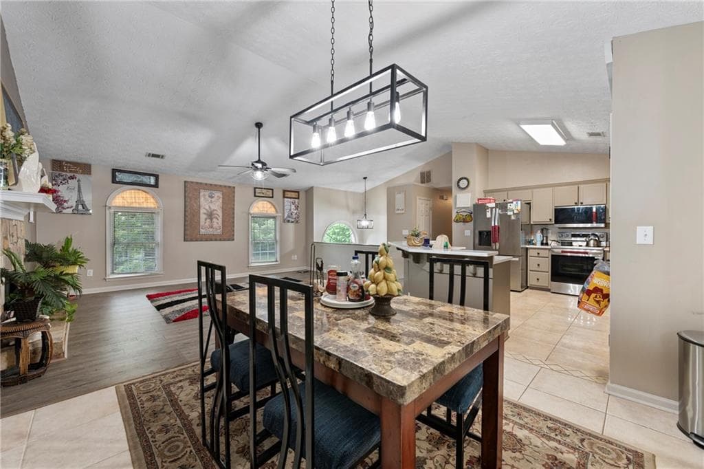 5 bedroom, 3 bathroom, 1,949 sq ft single family residence for sale at 143 Stoneview Drive, Hoschton, GA 30548 — photo 9