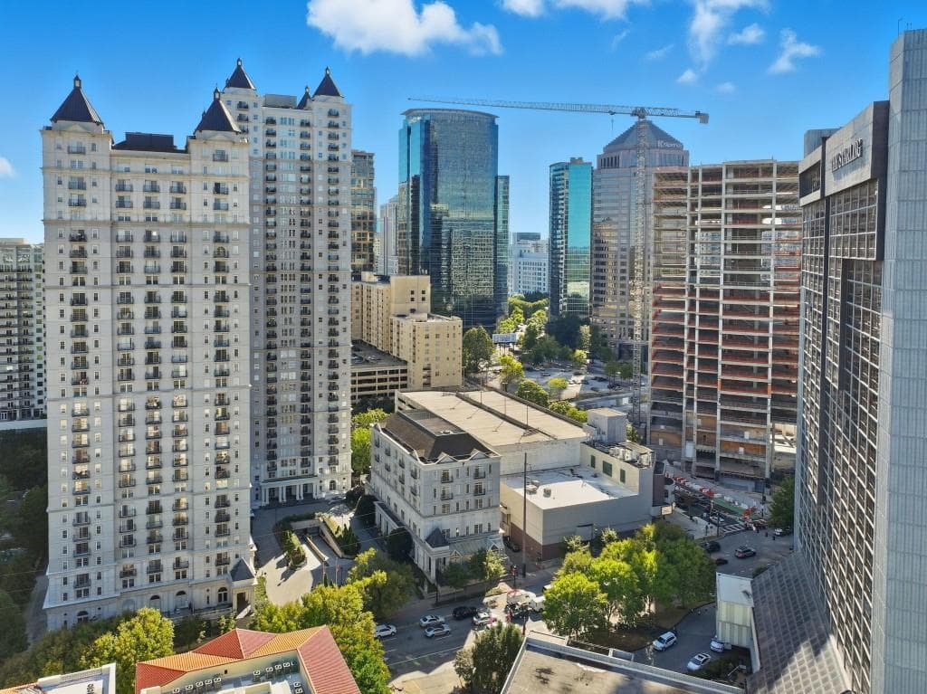 2 bedroom, 3 bathroom, 1,345 sq ft condominium for sale at 195 14th Street 1602, Atlanta, GA 30309 — photo 1 of 47